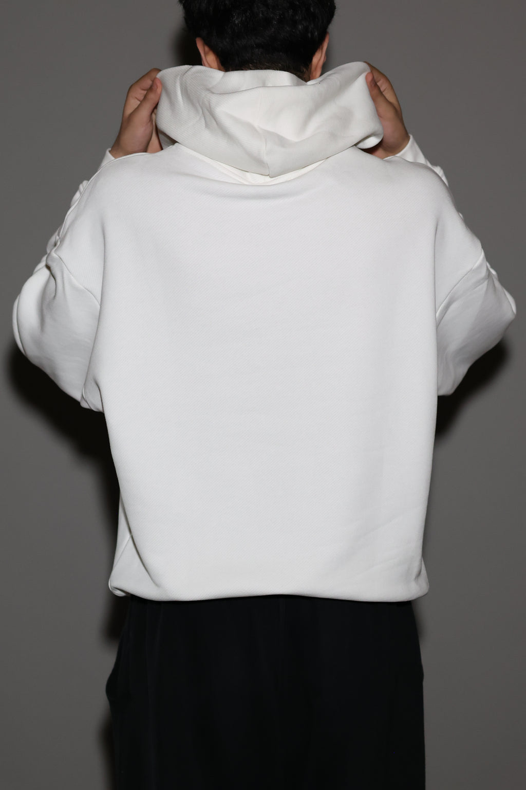 LE VIDE EMBROIDED HERITAGE HOODIE (WHITE)
